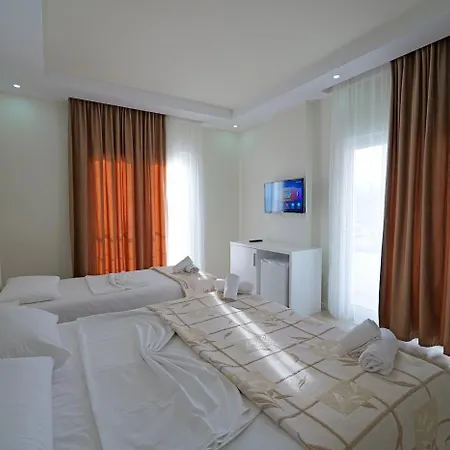 Helia Seaside 4* Sarandë